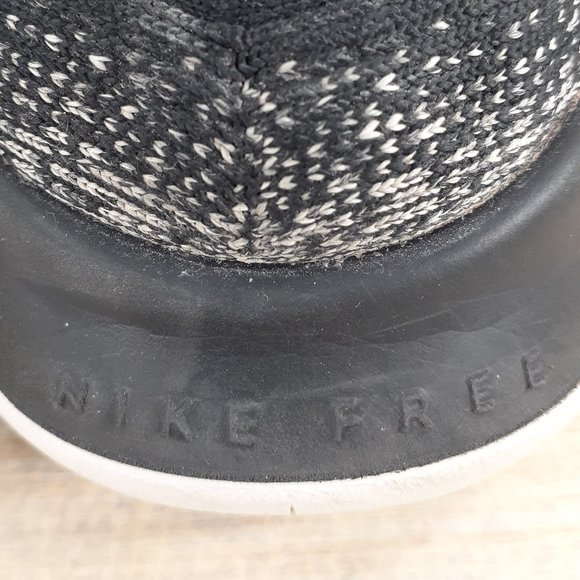 Nike Free Run Flyknit 2019 Men's Running Shoes Size 11.5 Grey 942838-101 - Picture 13 of 15